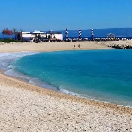 Beachside-apartment Split